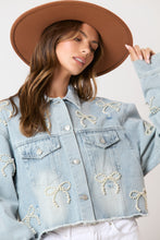 Load image into Gallery viewer, Crop Denim Pearl Bow Embellishment Jacket
