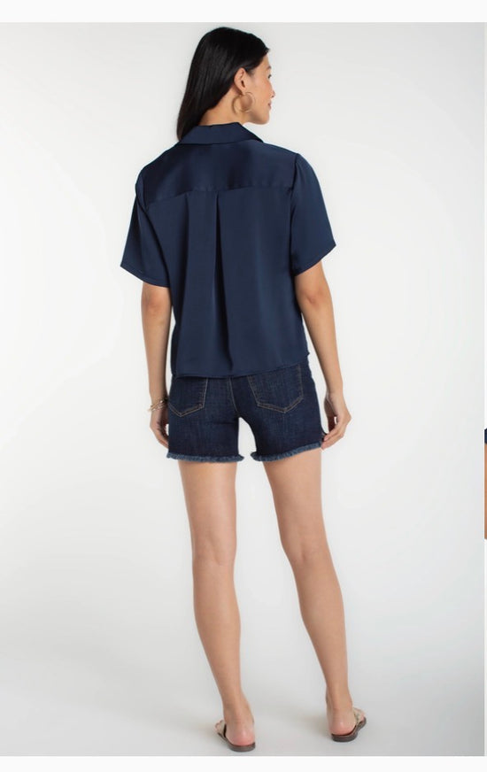 Short Sleeve Camp collar Blouse