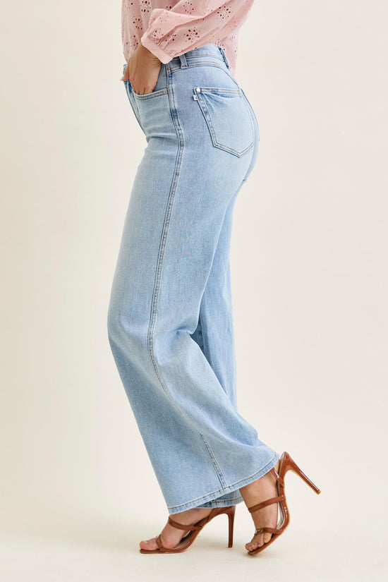 Judy Blue HW T.C. Retro Wide w/ Curve Coin Pkt