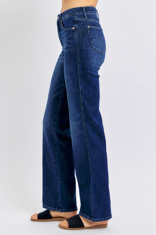 Judy Blue Mid Rise Tummy Control Classic Straight