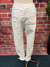 Load image into Gallery viewer, Crinkle Pant Plus

