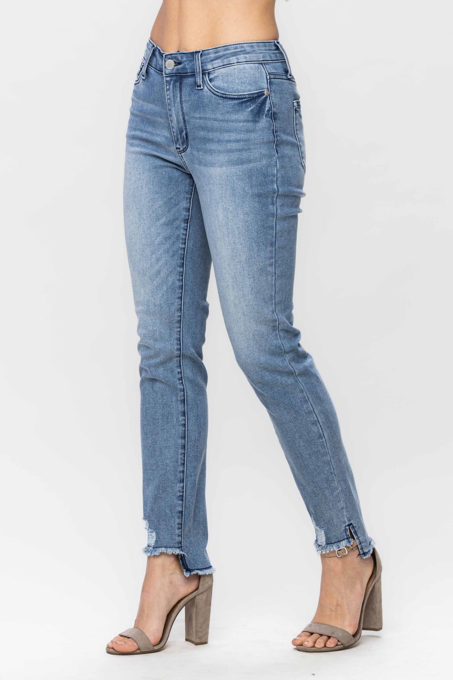 Judy Blue MID RISE Cool Denim Sustainable Relaxed Fit *FINAL SALE*