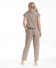 Load image into Gallery viewer, Oh My Gauze Fiona Pants
