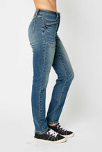 Load image into Gallery viewer, Judy Blue HIGH WAIST CLASSIC RELAXED
