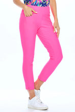 Load image into Gallery viewer, Claudia Cropped Legging
