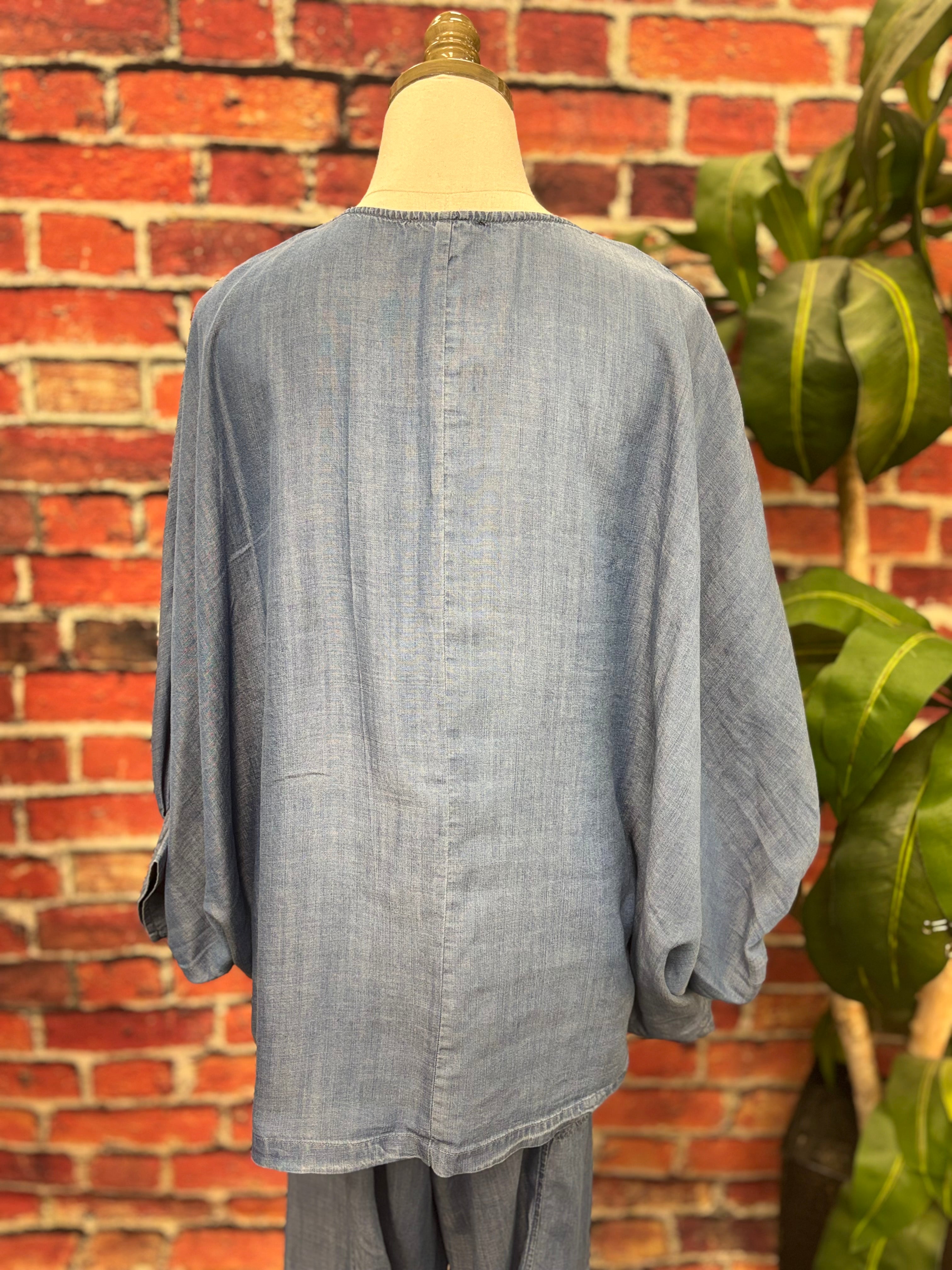 Chambray Cloud Tencel Top