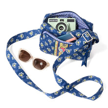 Load image into Gallery viewer, Vera Bradley Becker Bag Crossbody

