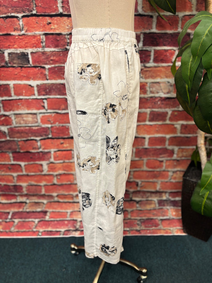 Neutral Bloom Linen Crop Pant