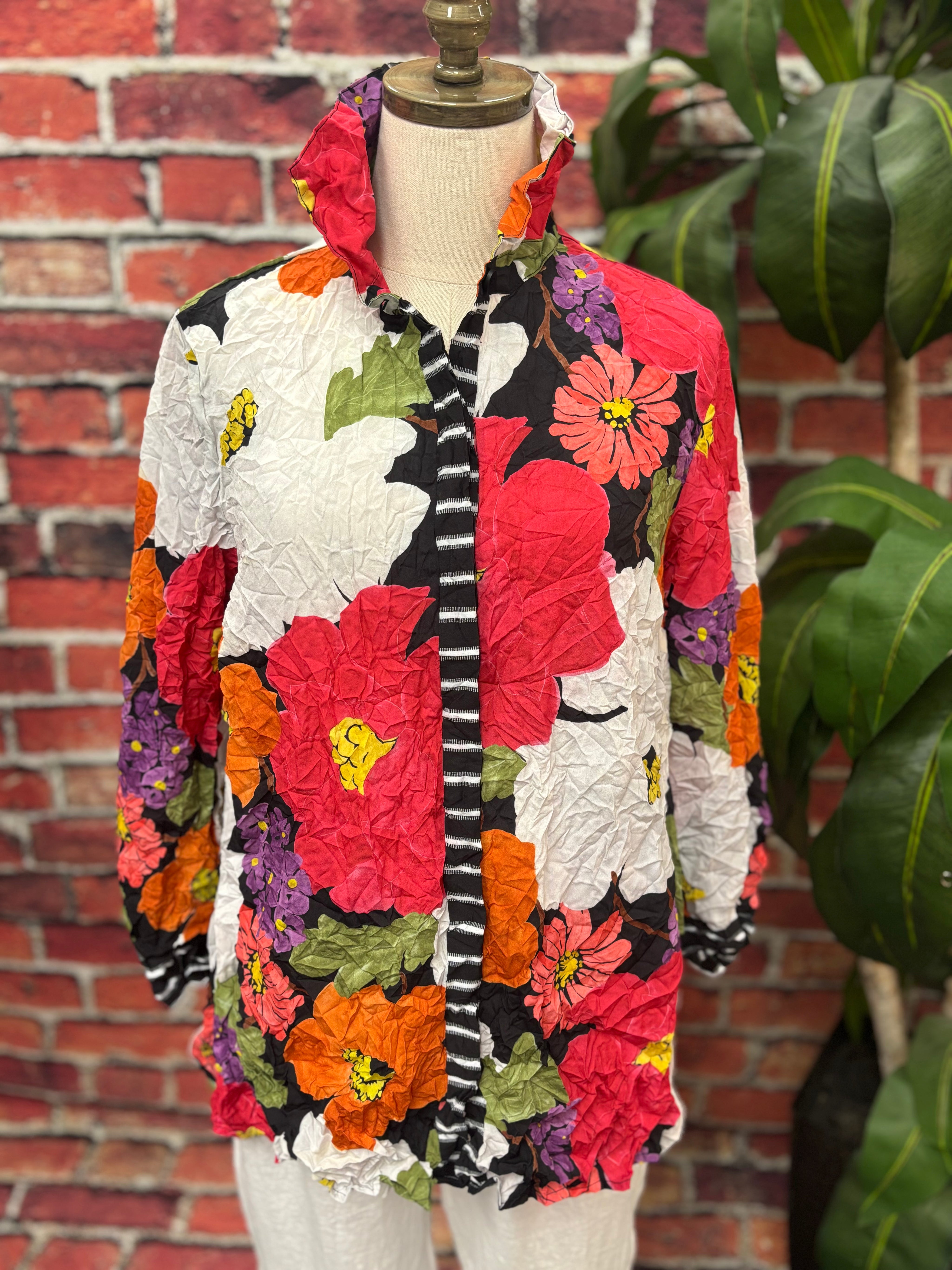 Siesta Floral Crinkle Crepe Button Front