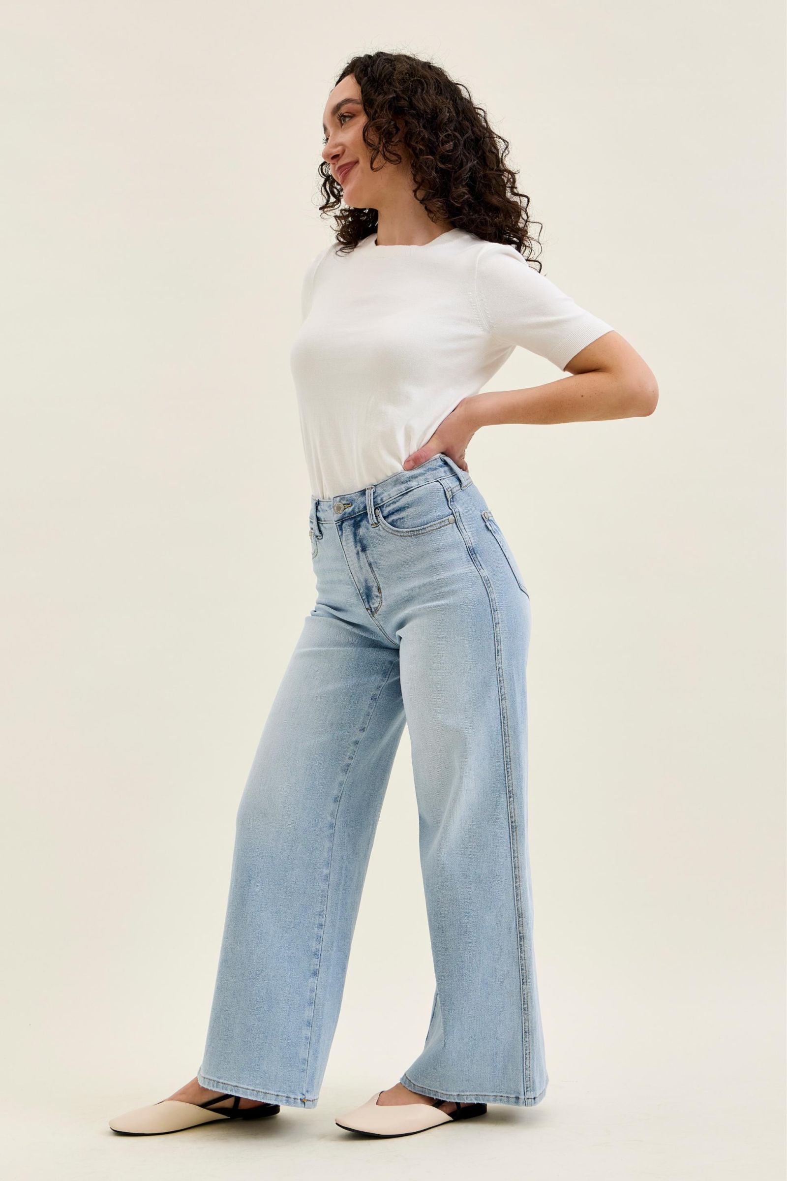 Judy Blue HW T.C. Retro Wide w/ Curve Coin Pkt