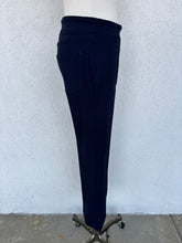 Load image into Gallery viewer, Pull On Crop Pant
