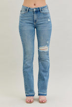 Load image into Gallery viewer, Judy Blue MR DESTROY &amp; RELEASED HEM BOOTCUT
