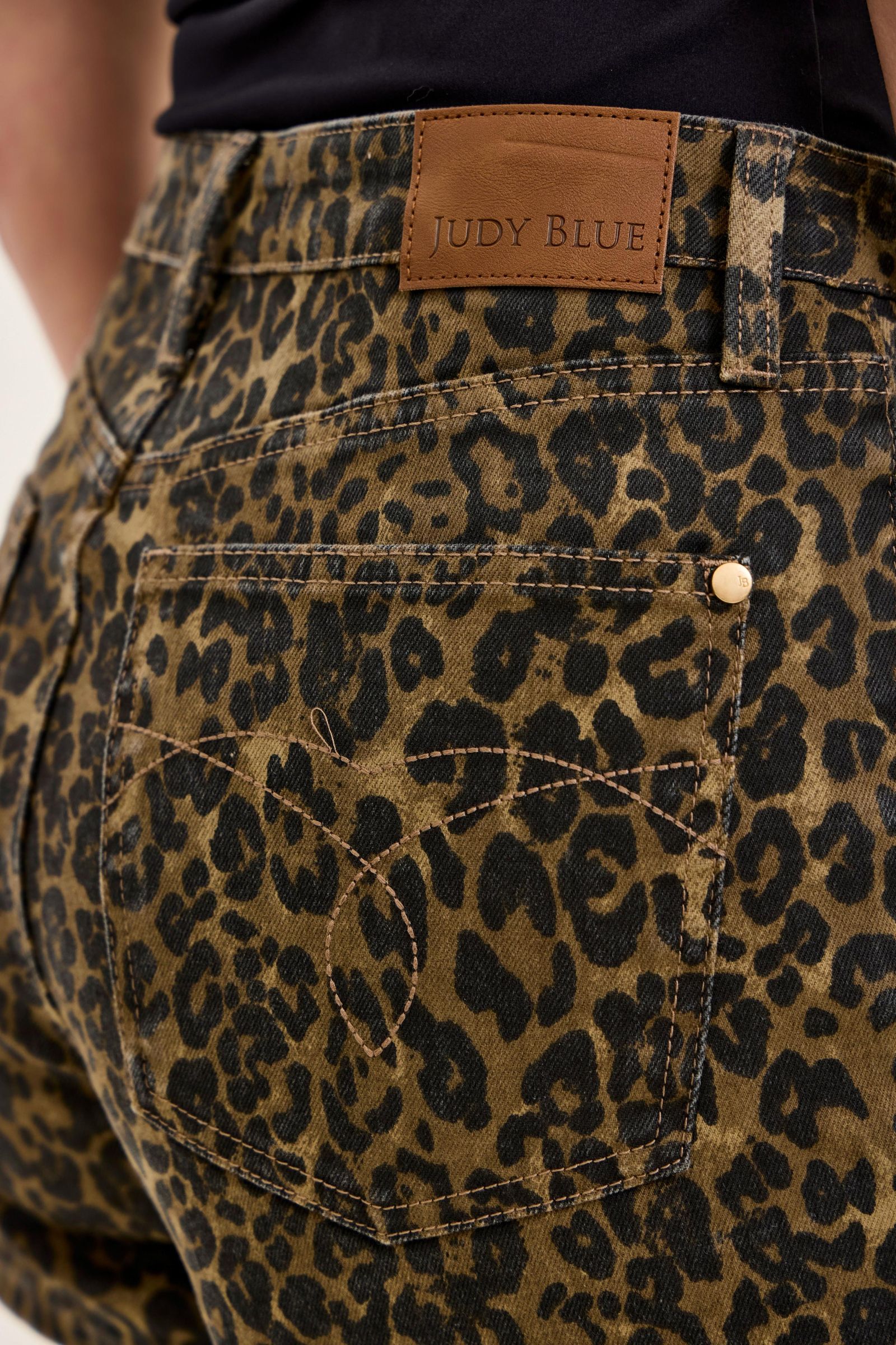 Judy Blue Leopard Print Short