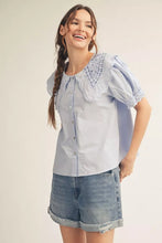 Load image into Gallery viewer, Vintage Darling Lace Collar Top
