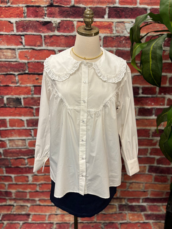 Sweet Lace Collar Cotton Blouse