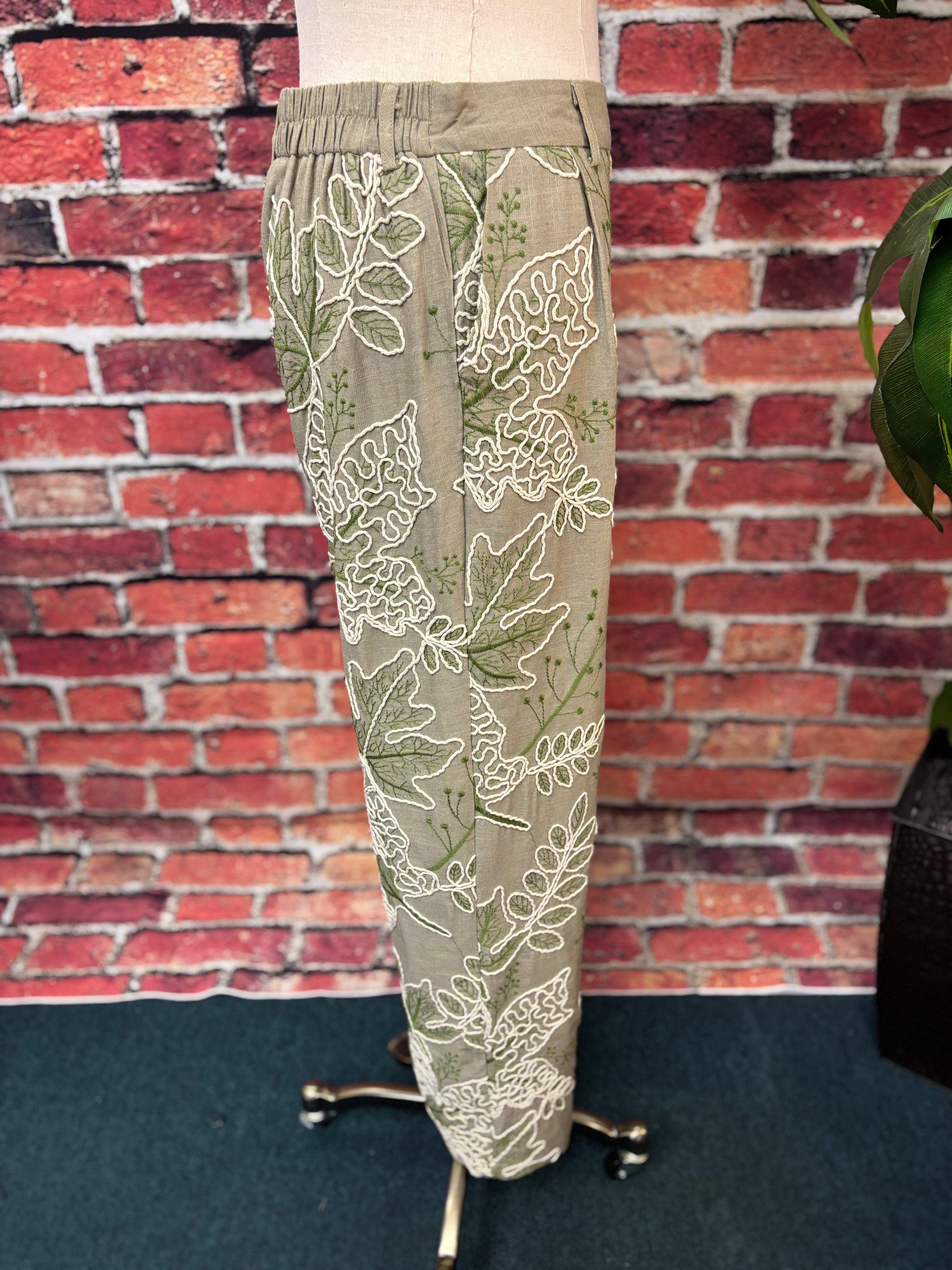 Embossed Wide Leg Pant