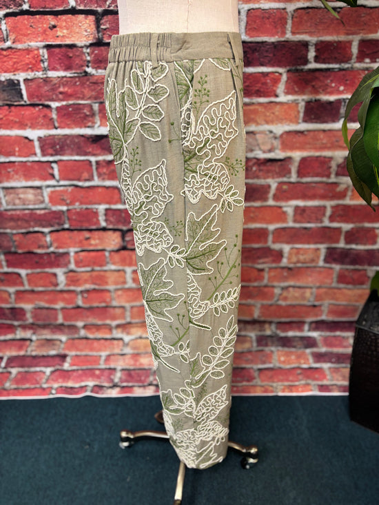 Embossed Wide Leg Pant