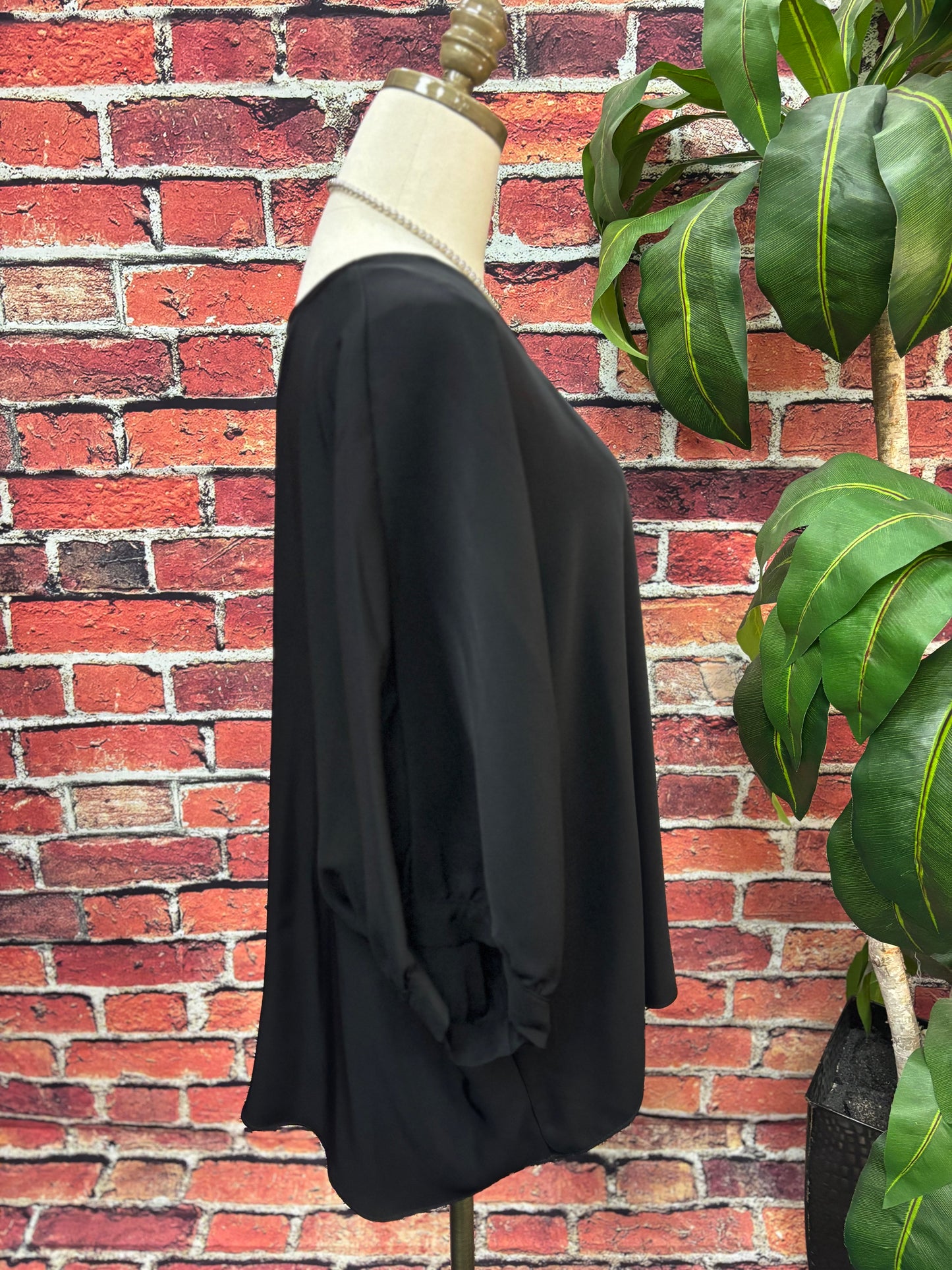 Classic Flow Cuffed Sleeve Top