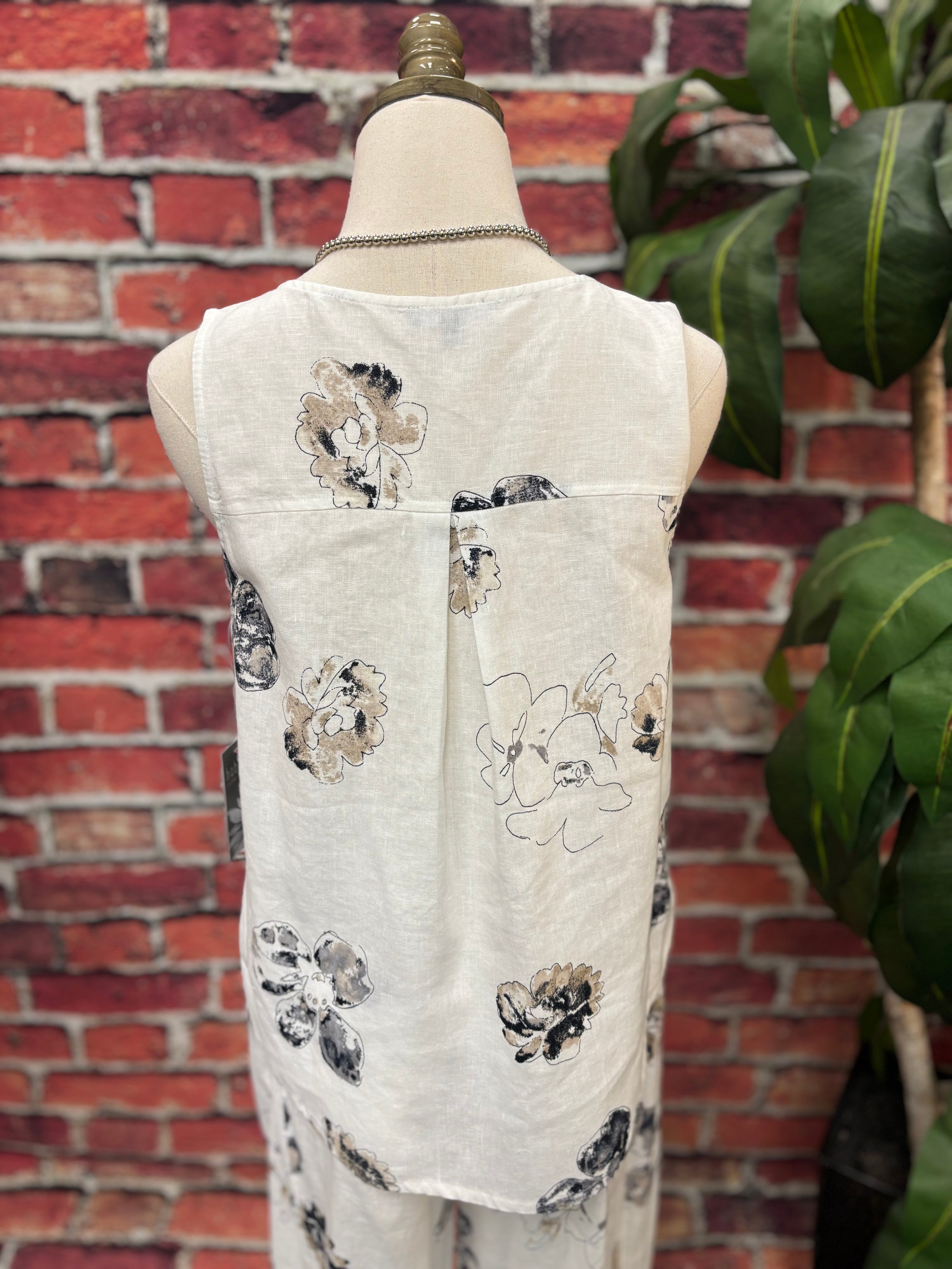 Neutral Bloom Linen Tank