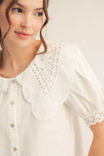 Load image into Gallery viewer, Vintage Darling Lace Collar Top
