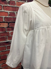 Load image into Gallery viewer, Cotton V-Neck Blouse
