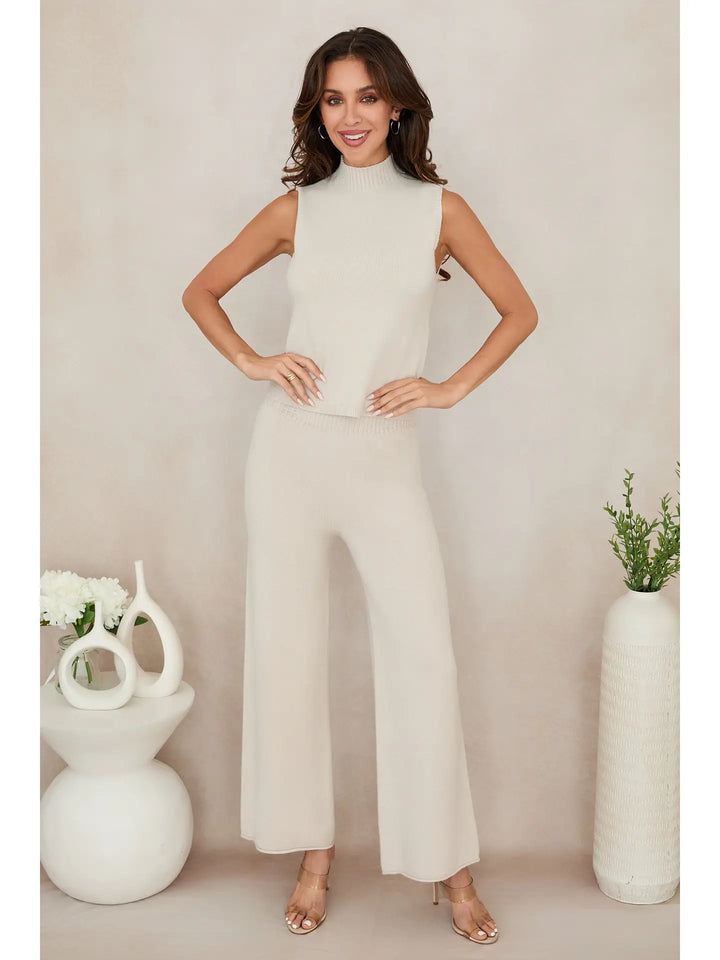 Reading Away Crop Flare Knit Pant