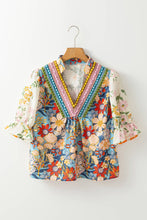 Load image into Gallery viewer, Boho Floral Crochet V Neck Half Sleeve Blouse
