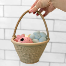 Load image into Gallery viewer, Strawberry Patch Bath Toys
