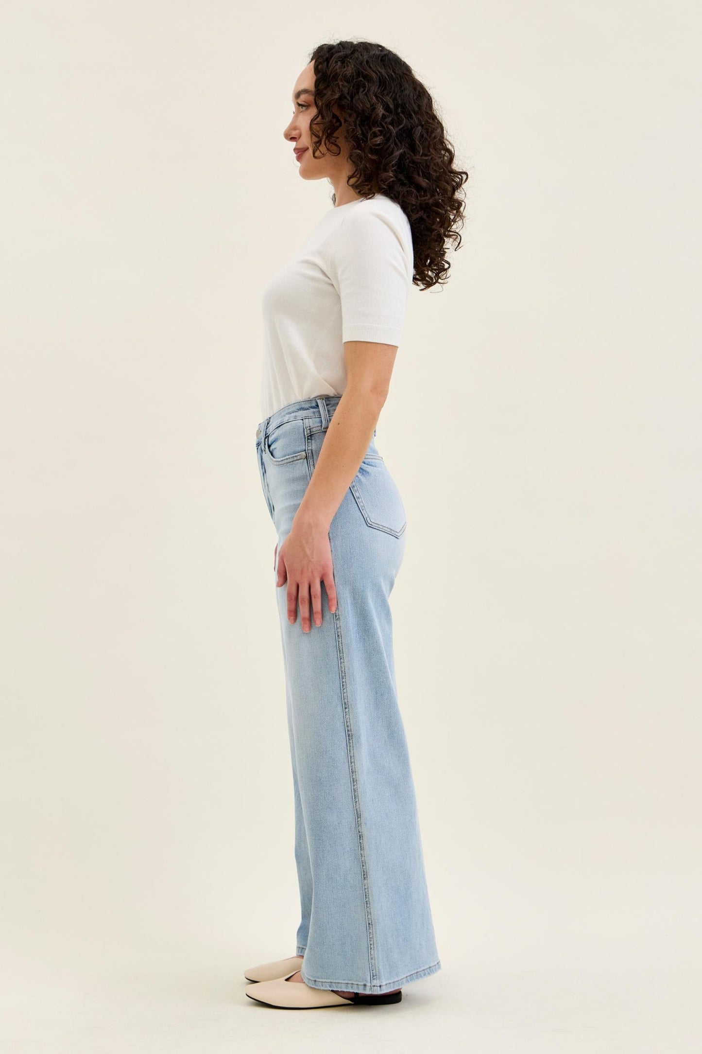Judy Blue HW T.C. Retro Wide w/ Curve Coin Pkt