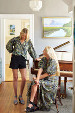 Load image into Gallery viewer, Jude Wedge
