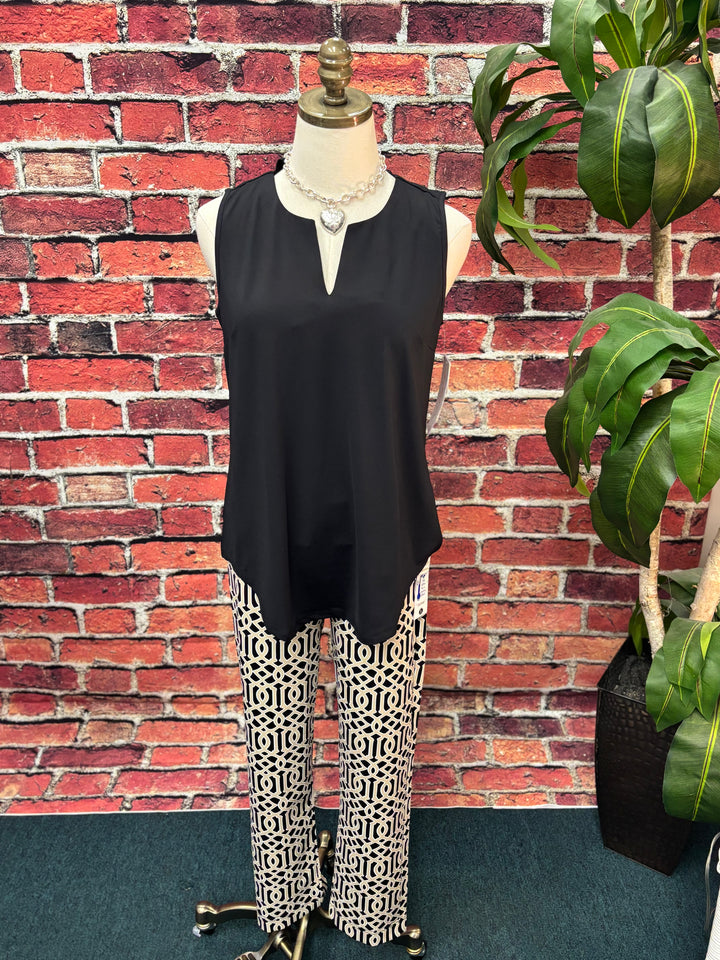 Sleeveless Key Hole Top