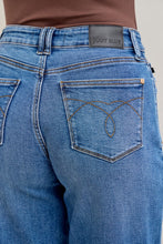 Load image into Gallery viewer, Judy Blue HW Soft Barrel Stitch Thru Pocket
