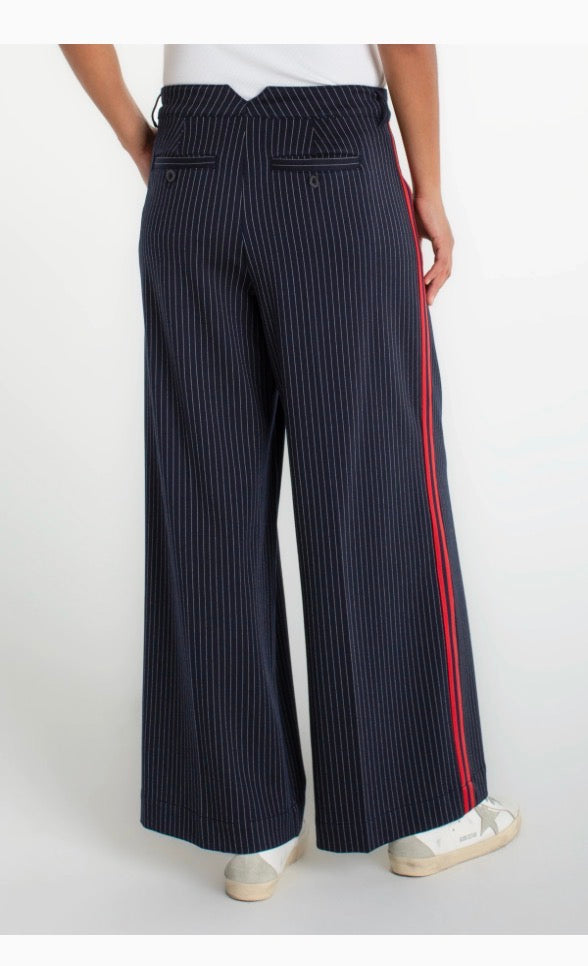 Wide Leg Pleated Trouser With Side Stripe