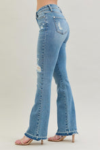 Load image into Gallery viewer, Judy Blue MR DESTROY &amp; RELEASED HEM BOOTCUT
