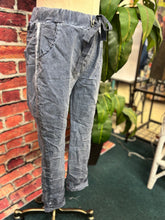 Load image into Gallery viewer, Change Your Mind Pant
