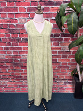 Load image into Gallery viewer, Pistachio Breeze Pleated Dress
