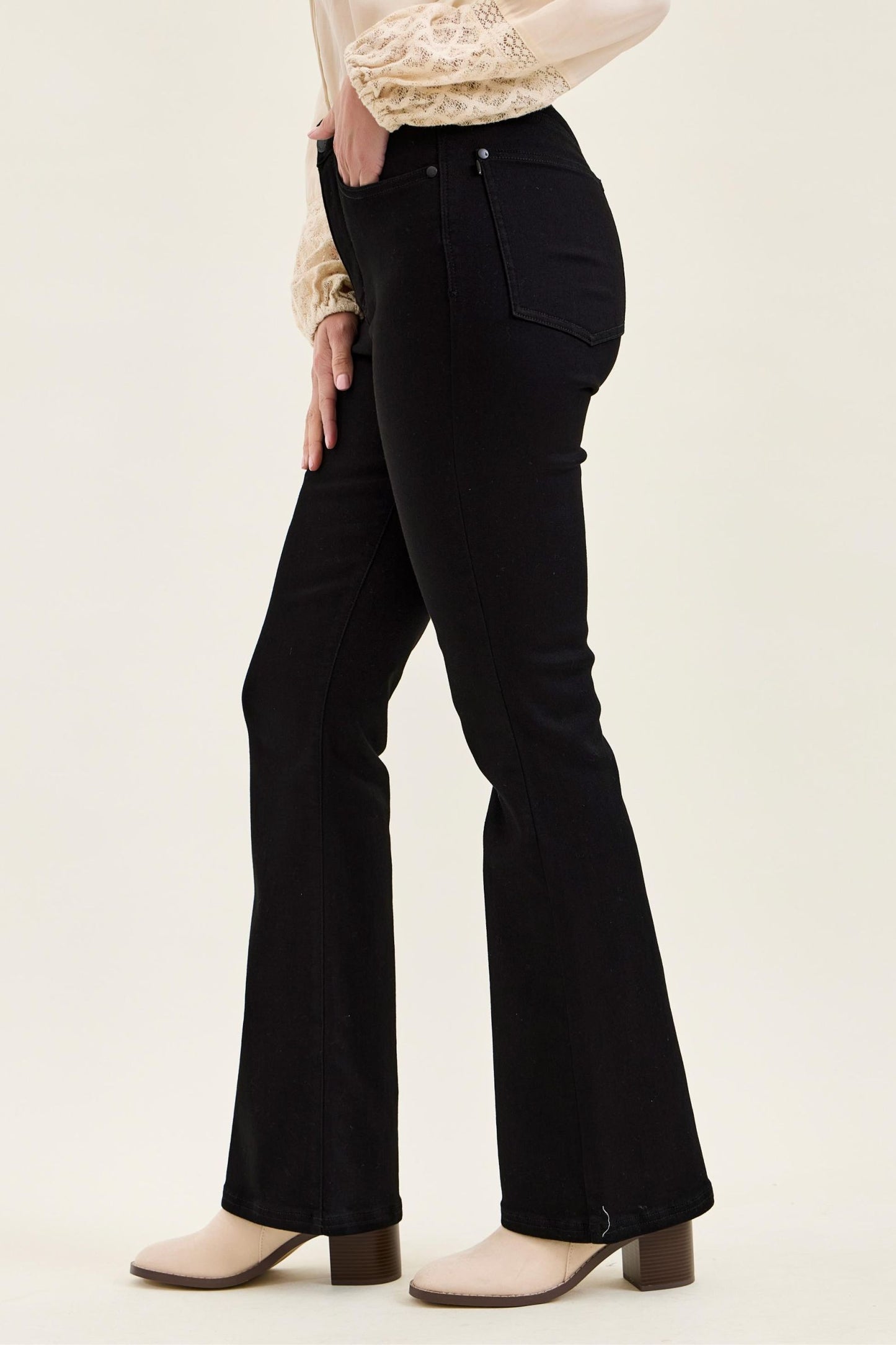 Judy Blue HW T.C. Bootcut Jean