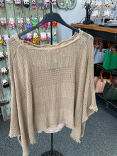 Load image into Gallery viewer, Flowey Fishnet Top With Tank
