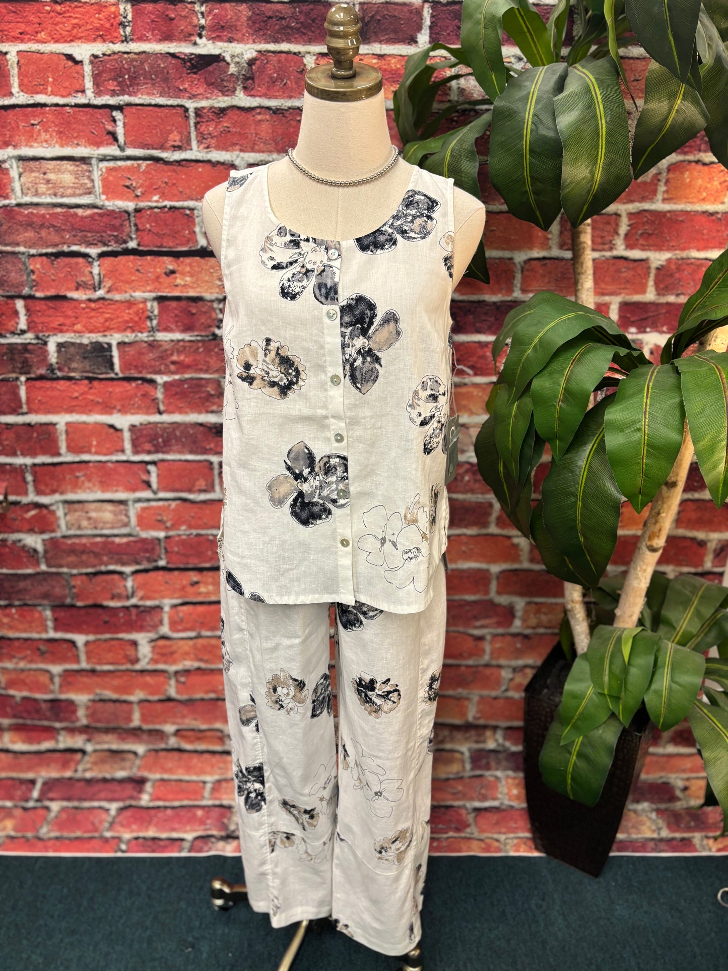 Neutral Bloom Linen Tank