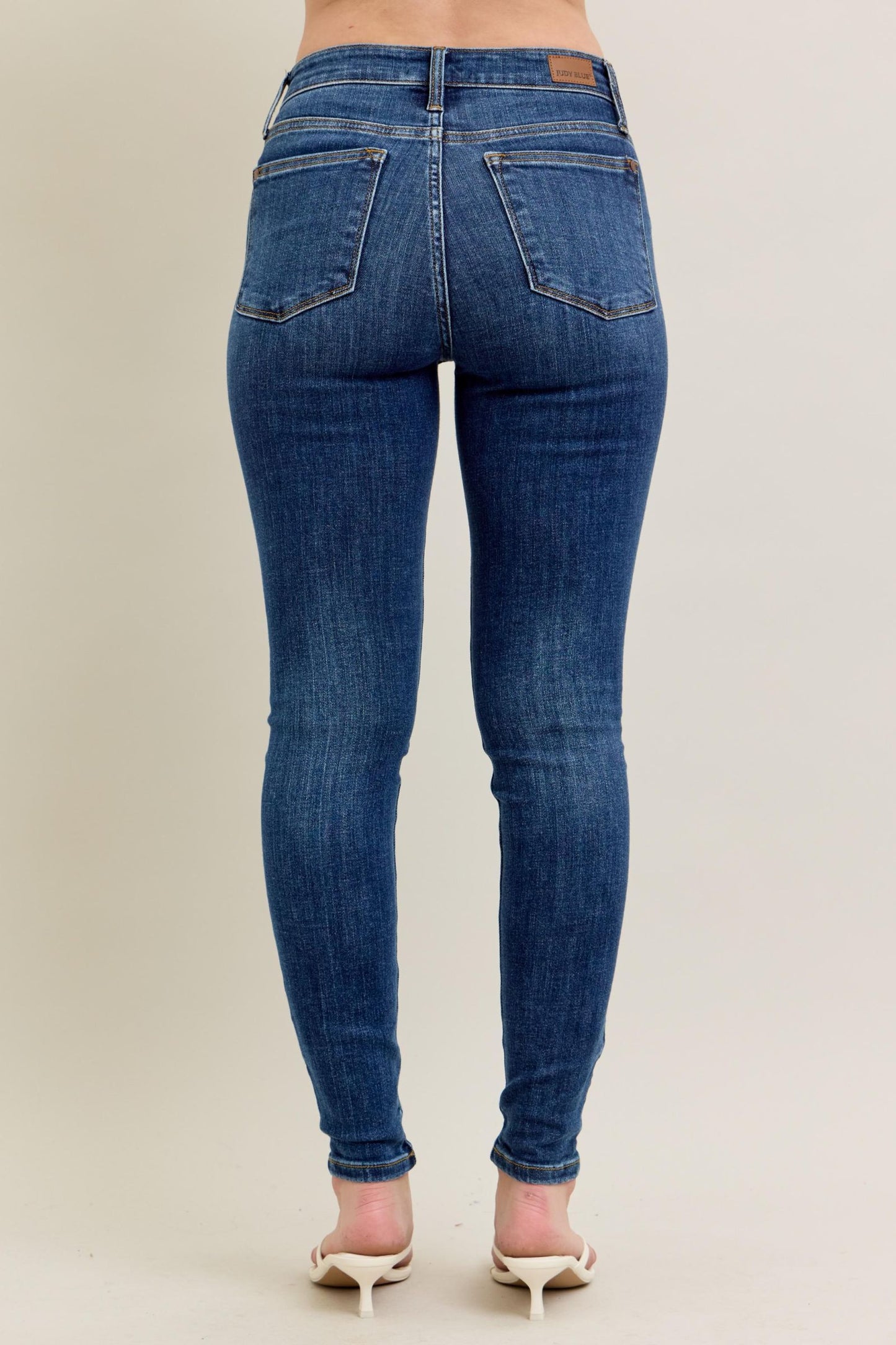 Core Mid-Rise Skinny with Handsanding