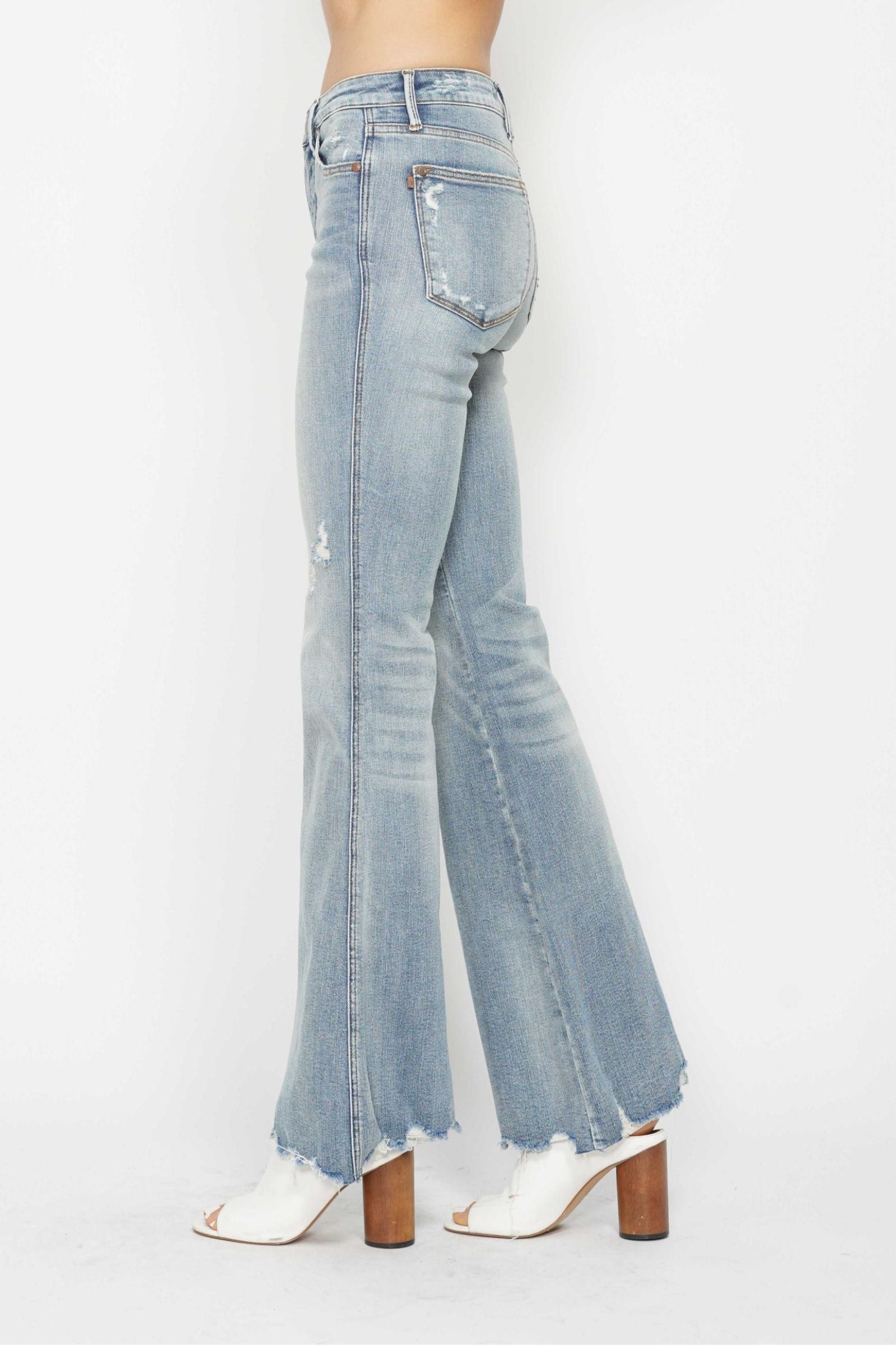 Judy Blue Mide Rise Tummy Control Destroy Flare