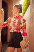 Load image into Gallery viewer, Scallop Perfection Shorts
