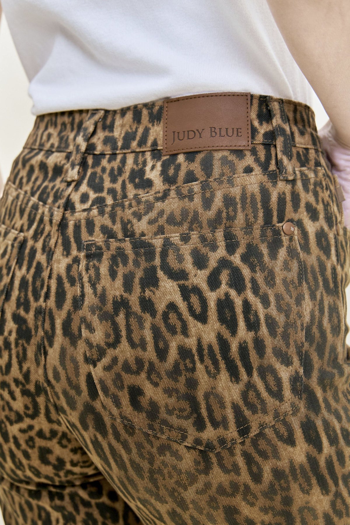Judy Blue Kimberly HW TC Leopard Classic Straight