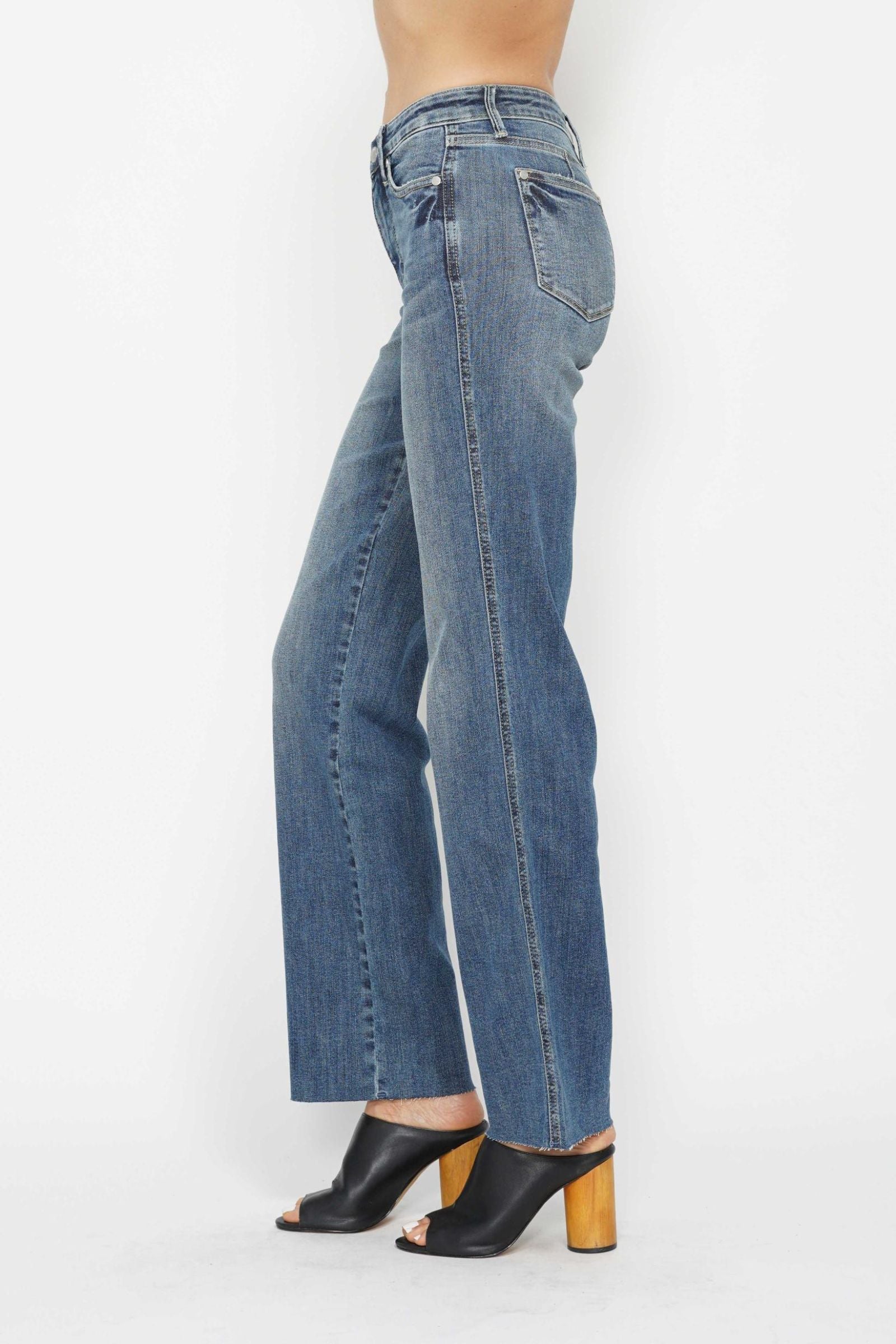 Judy Blue MR Tummy Control Vintage Straight** FINAL SALE **
