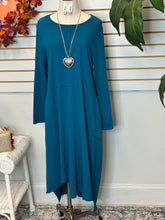 Load image into Gallery viewer, On The Move Maxi Dress
