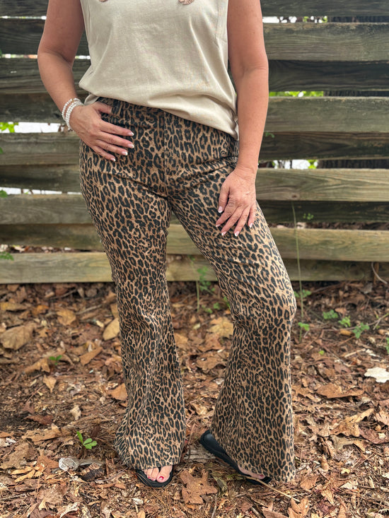Judy Blue Jaqueline Leopard Flare Luxe