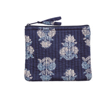 Load image into Gallery viewer, Quilted Print Small Case
