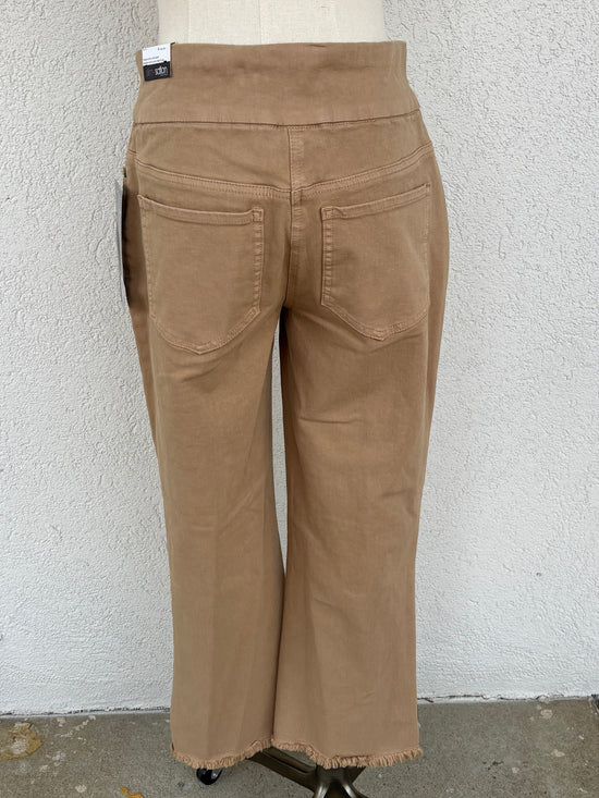Pull On 5 Pocket Crop Pant