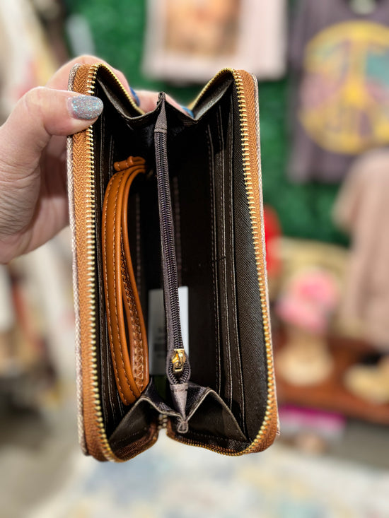 Tote In Style Handbag Wallet Collection