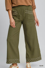 Load image into Gallery viewer, Linen Blend Wide Leg Pant
